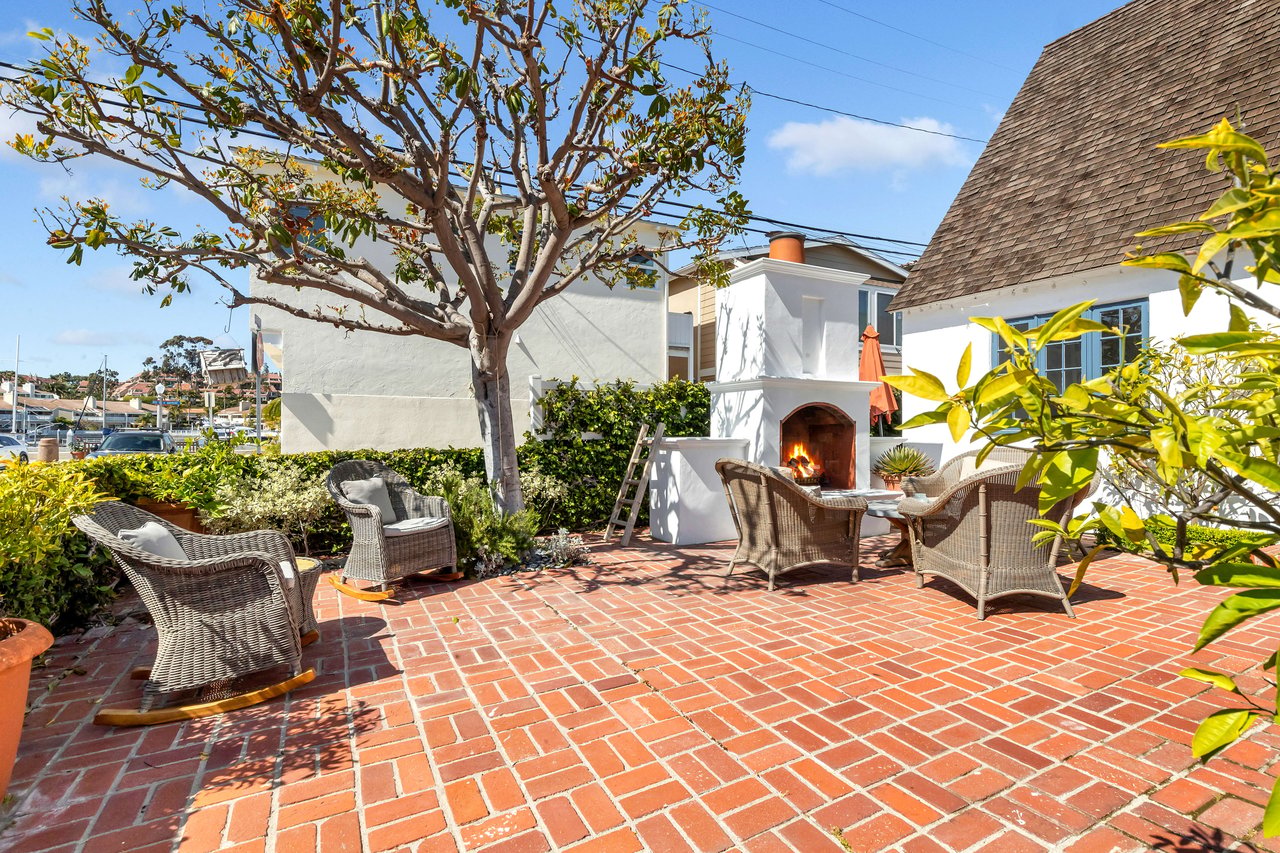 330 Amethyst Avenue