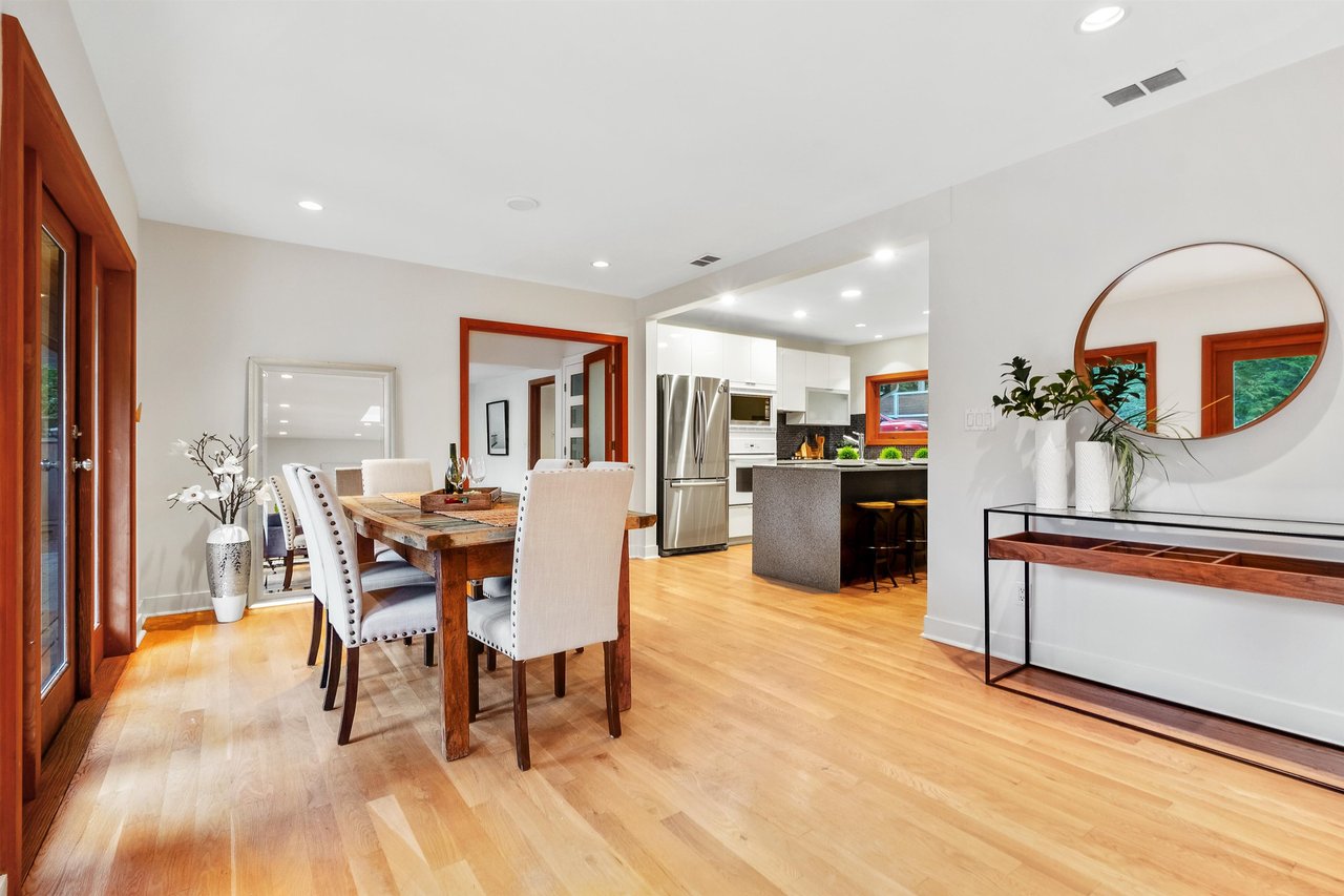 6060 Marine Dr