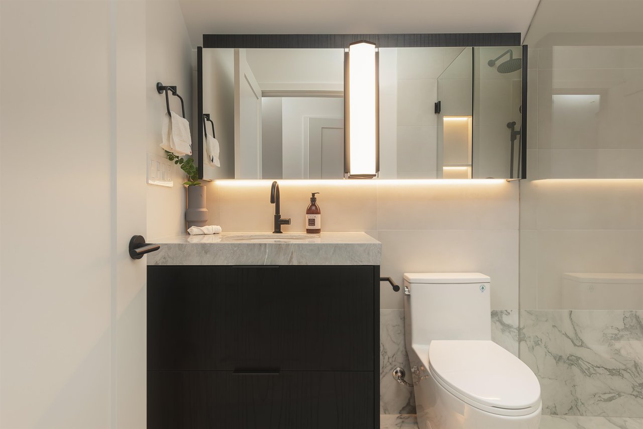 1-240 E 37th Avenue, Vancouver