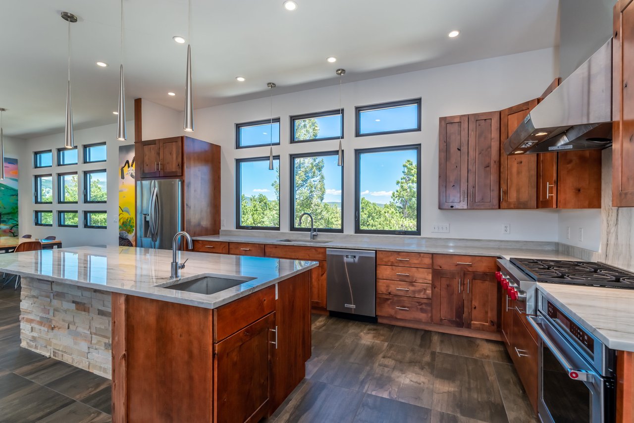 315 Indian Peaks Dr