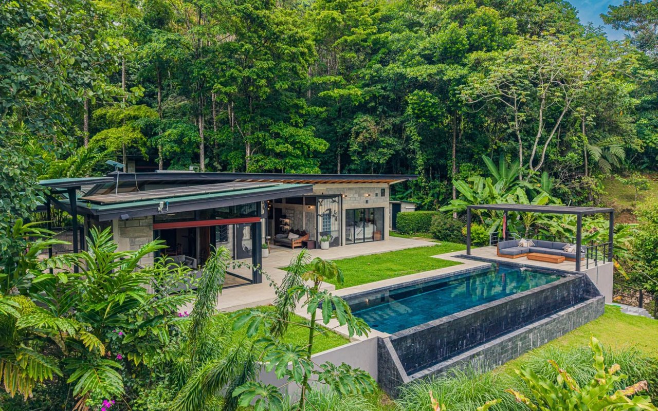 Off-Grid Regenerative Homestead, Perez Zeledon, San Jose