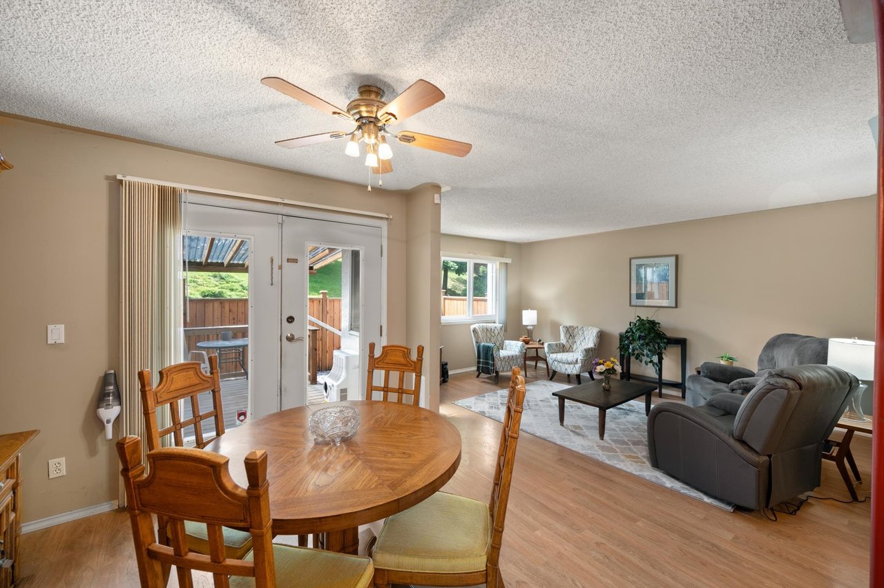 24-2830 W Bourquin Cres