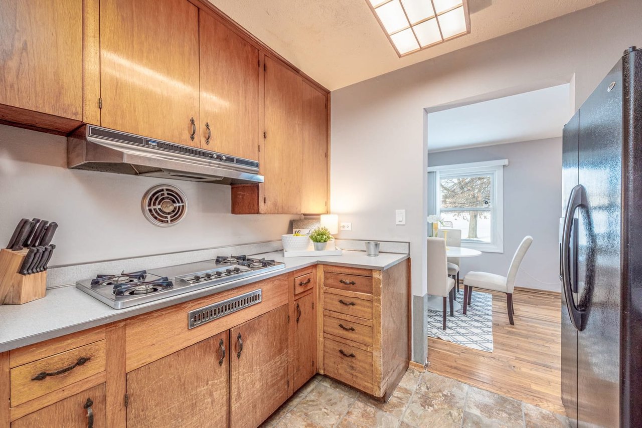 295 Glendale Ln 
