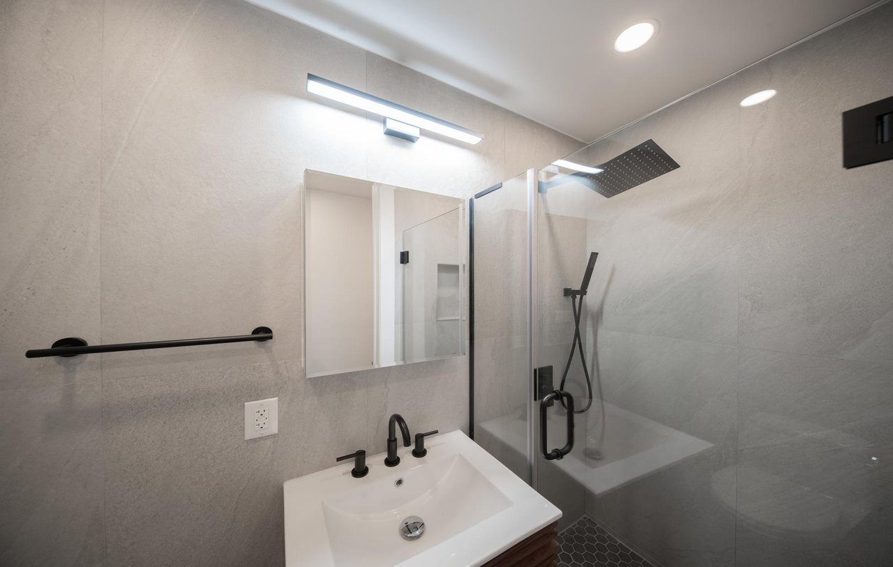 231 Sullivan Street, Apt 2