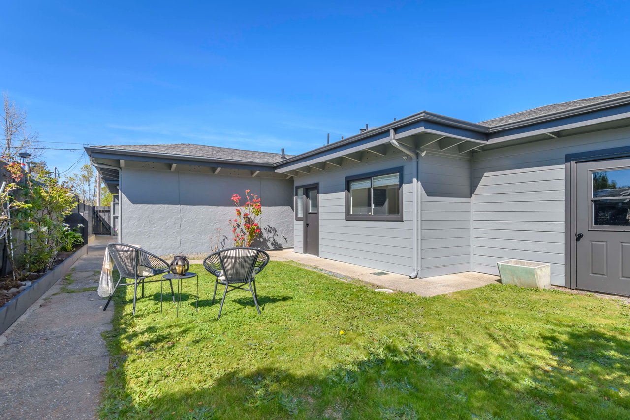 Classic Mid-Century Revival on Large Level Lot- Represented Buyer & Seller