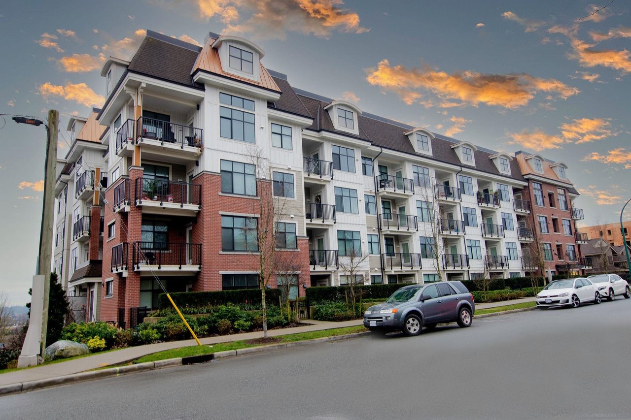 107-828 Gauthier Ave
