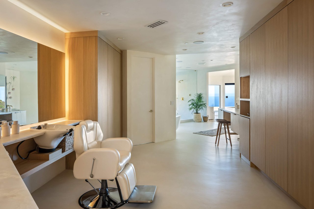 Malibu Blufftop Estate