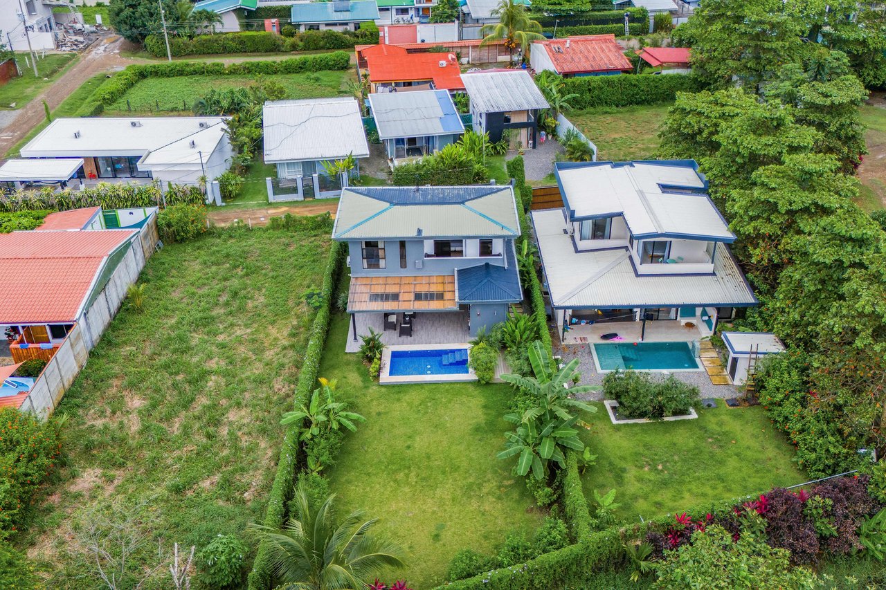 A 3-bedroom home – literally bordering Marino Ballena National Park – but mere steps away from cafes, restaurants, and amenities of the tourist mecca Uvita!