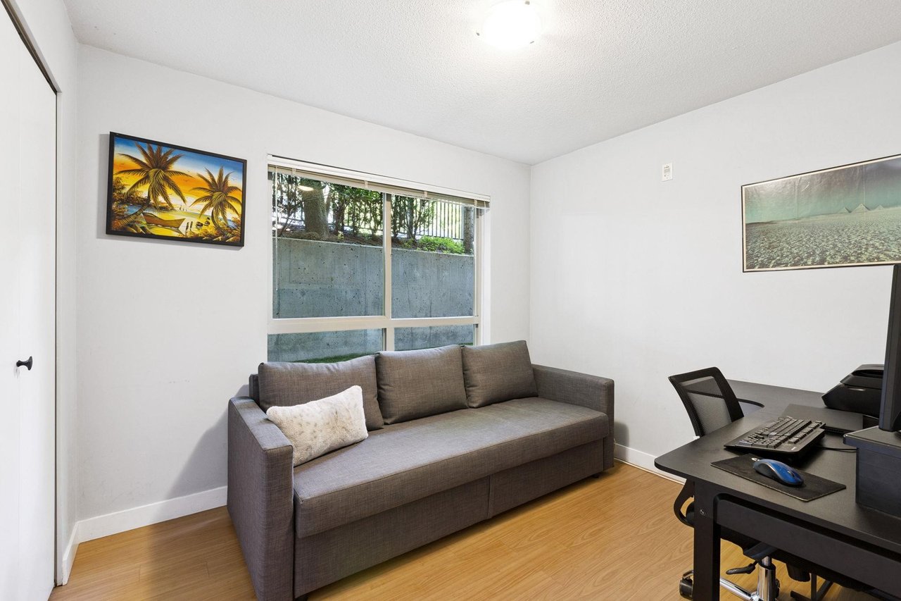 227-1633 Mackay Ave