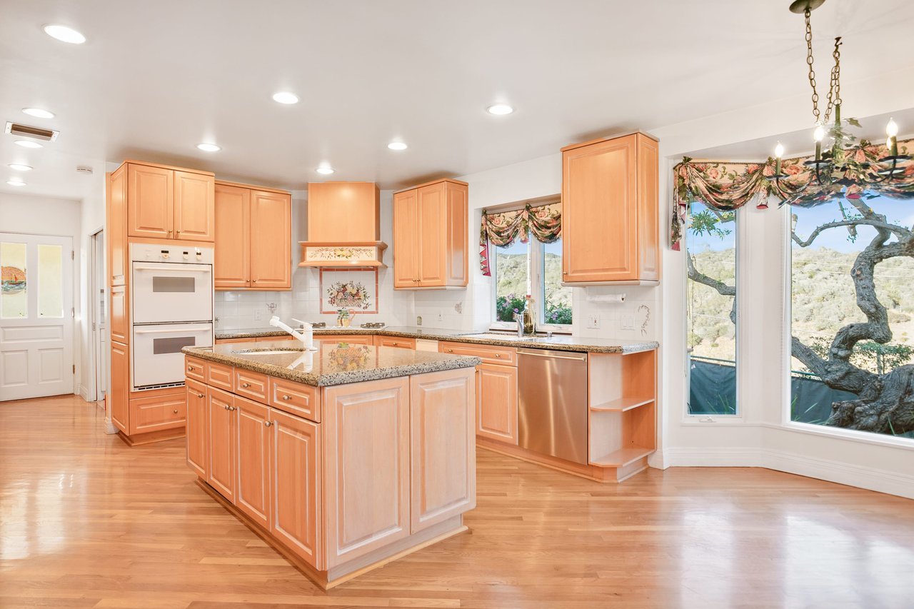 1425 Chautauqua Blvd