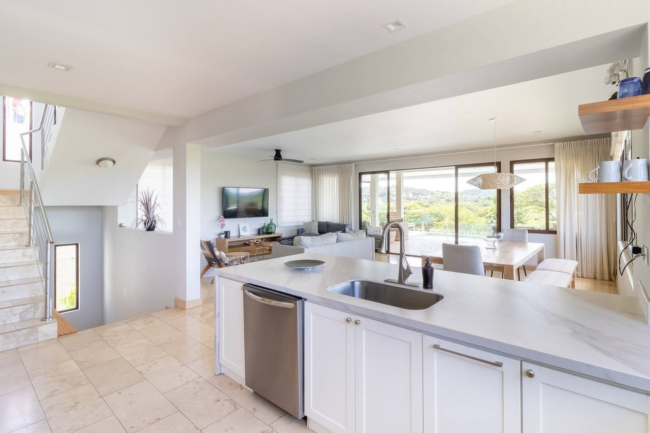 Coastal Hilltop Ocean View Home, Tamarindo, Guanacaste