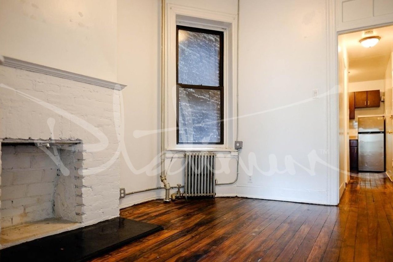 615.5 Hudson Street, Apt 14