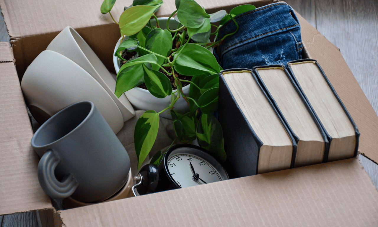 Decluttering Your Space✨🧺