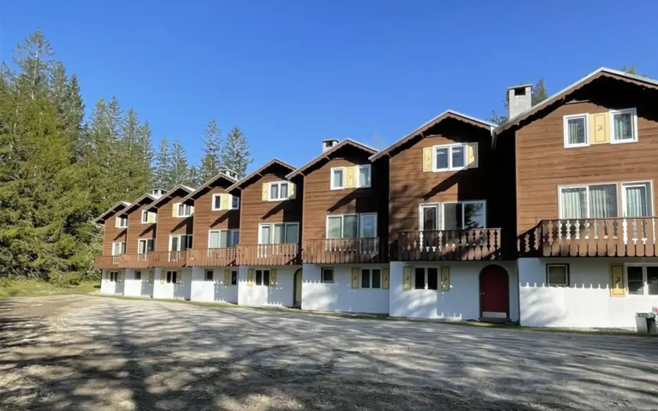 Chalet Apartment Co-op