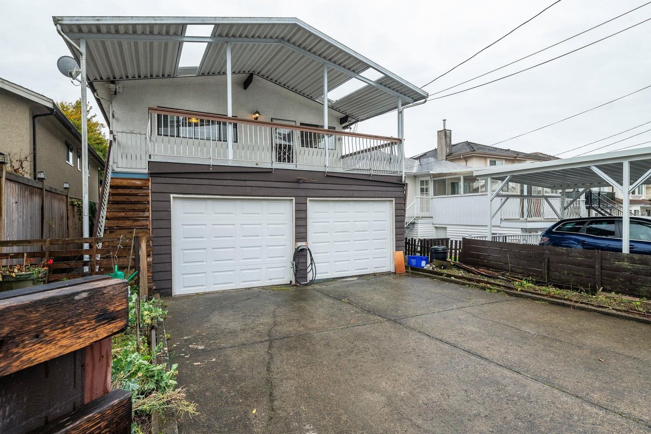 465 E 54th Ave