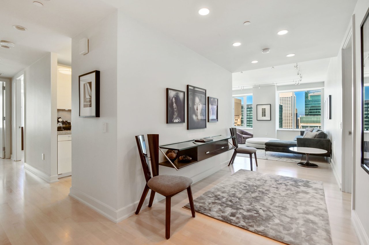 City View 3 BD St. Regis Residence