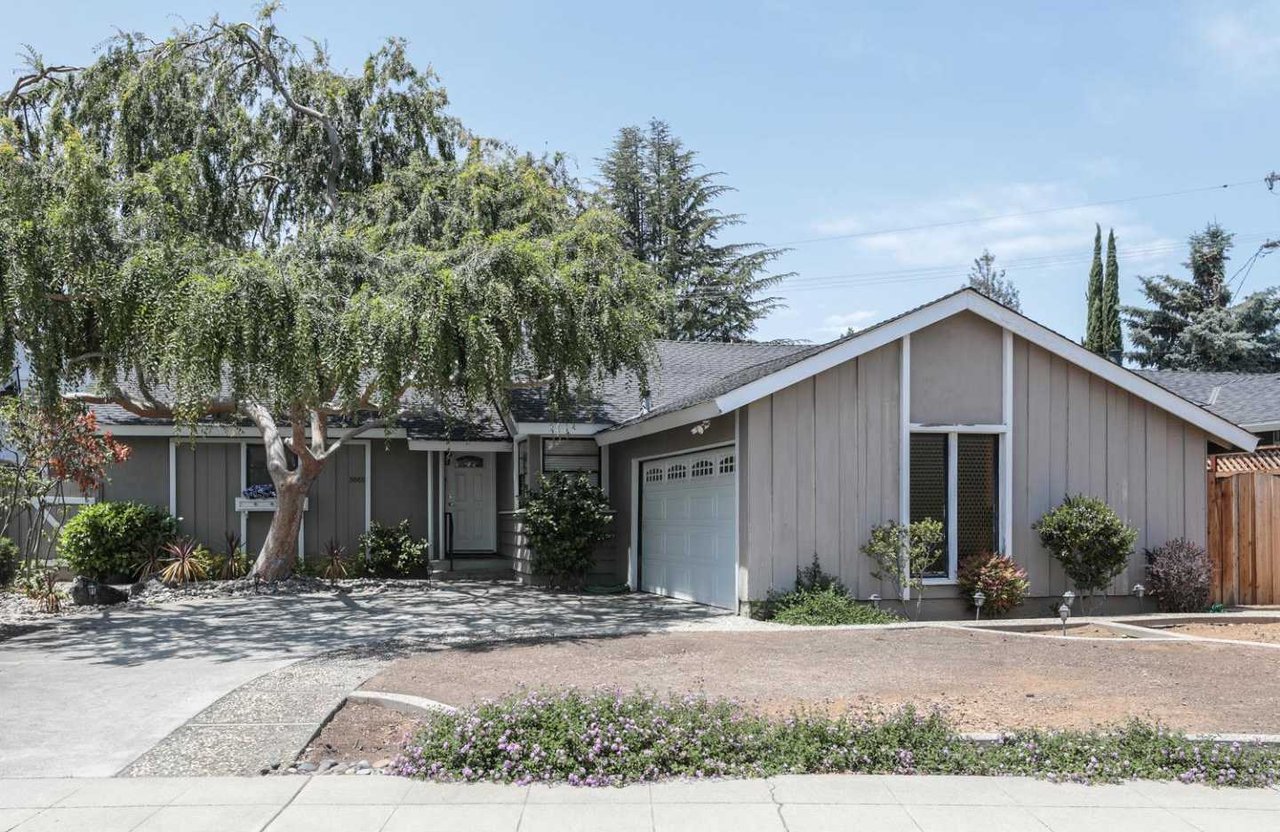 3665 Calico AVE.
