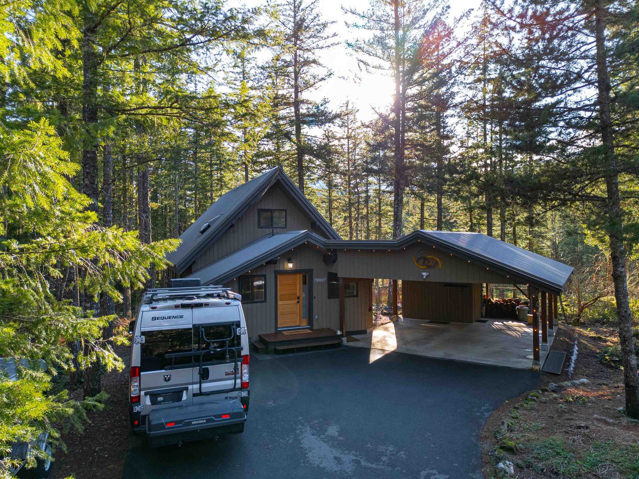 4 Ridge Dr