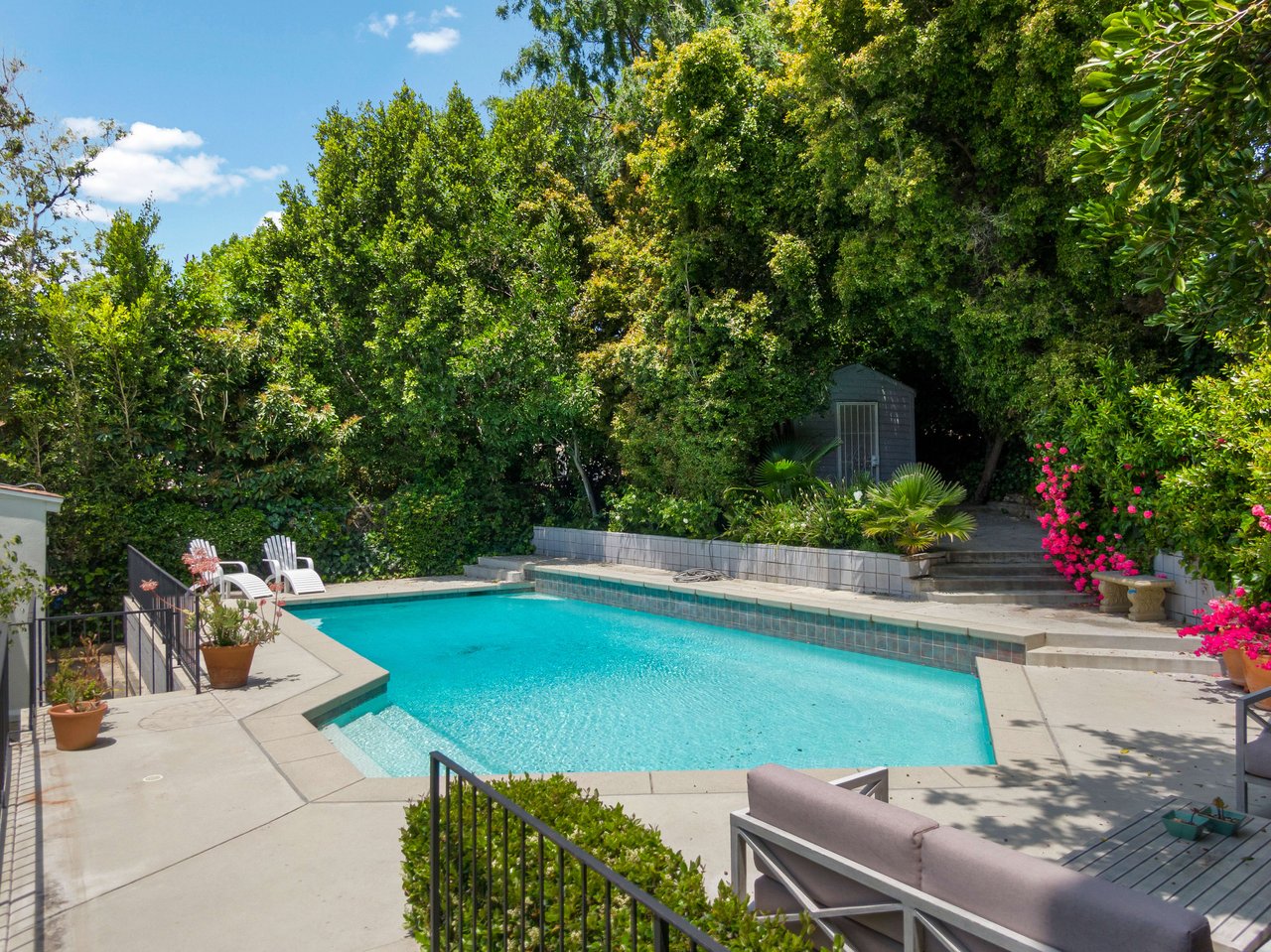 616 Holmby, Little Holmby