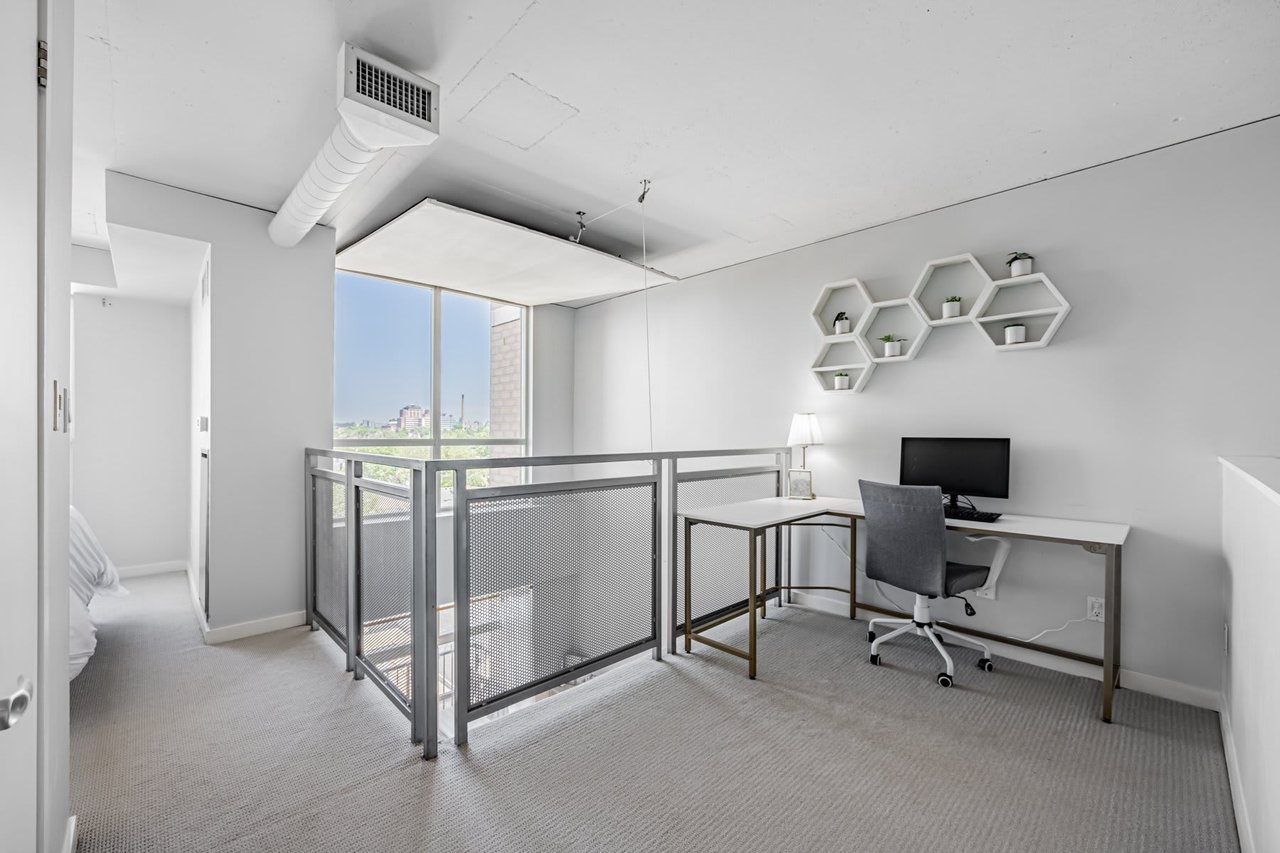 Experience Penthouse Living 