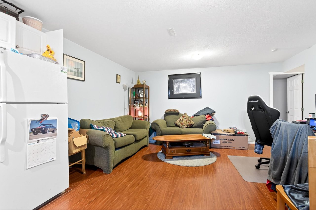 1118-11497 236 St