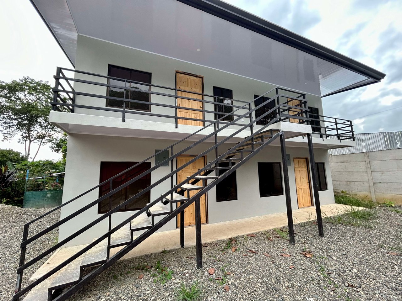 4-Units Mini Apartment In Uvita, Potential Rental income