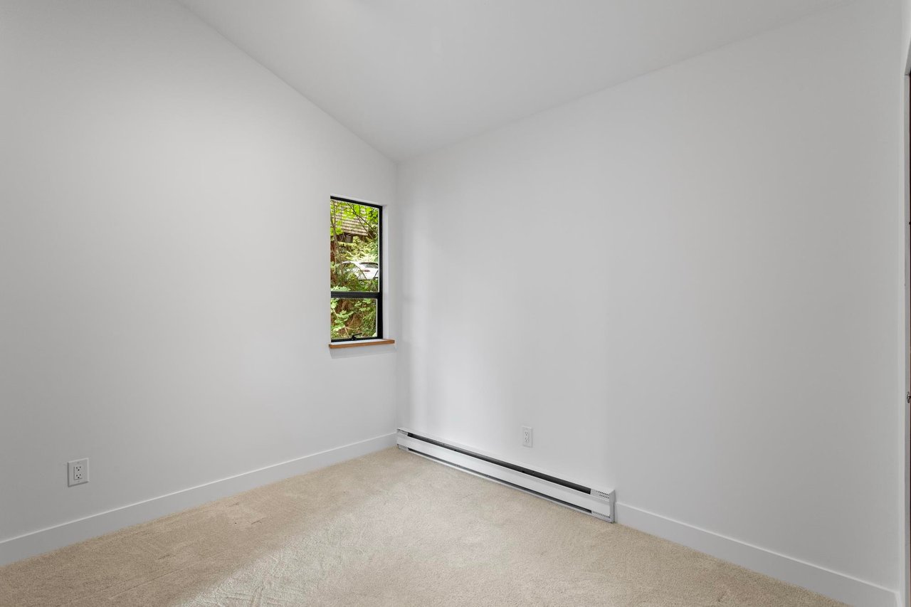 60 Sunset Dr