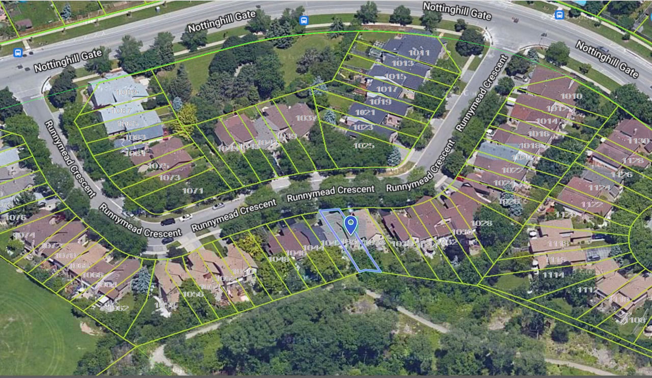 Glen Abbey townhome on lush ravine