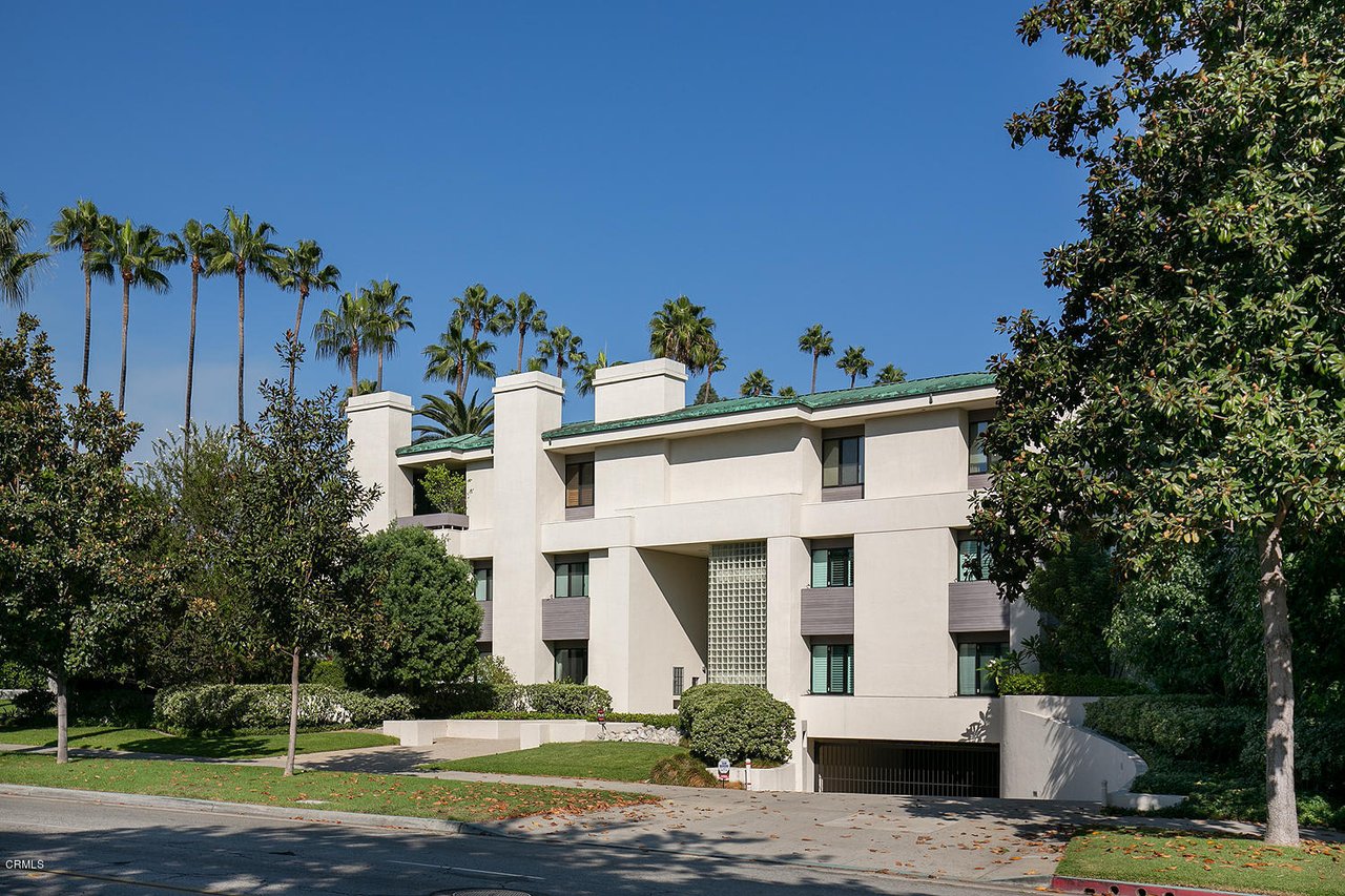 300 S Orange Grove Boulevard Unit: #4