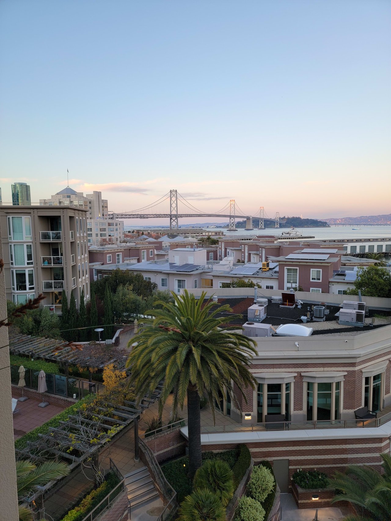 88-king-towers-on-embarcadero-photo.jpg