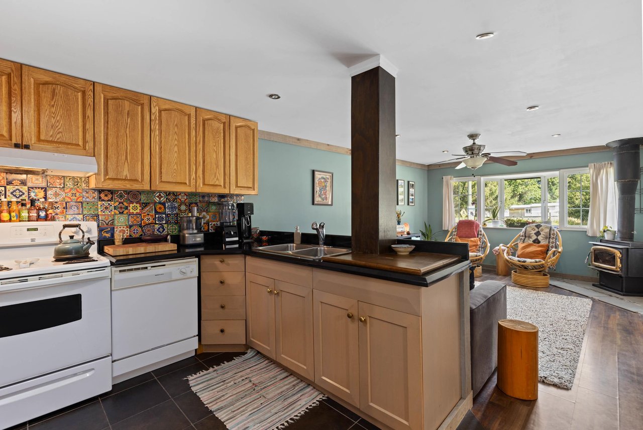 1-7617 Pemberton Meadows Rd