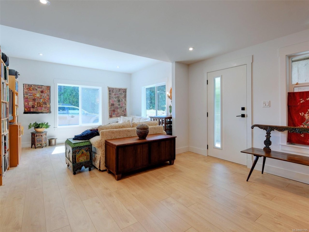 4271 Cherry Point Close
