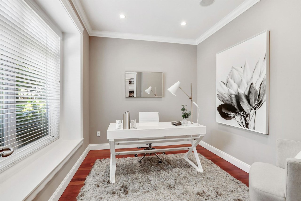 171 W Kings Rd