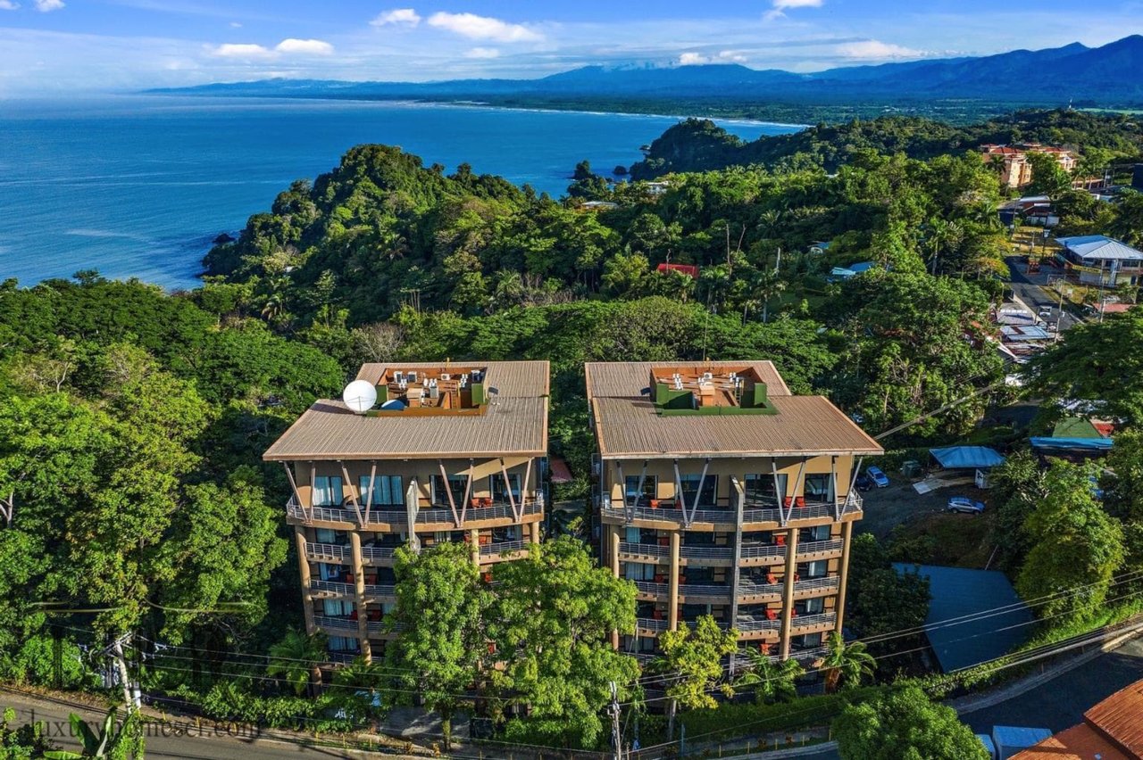 Balinese Inspired Luxury Penthouse, Manuel Antonio, Puntarenas