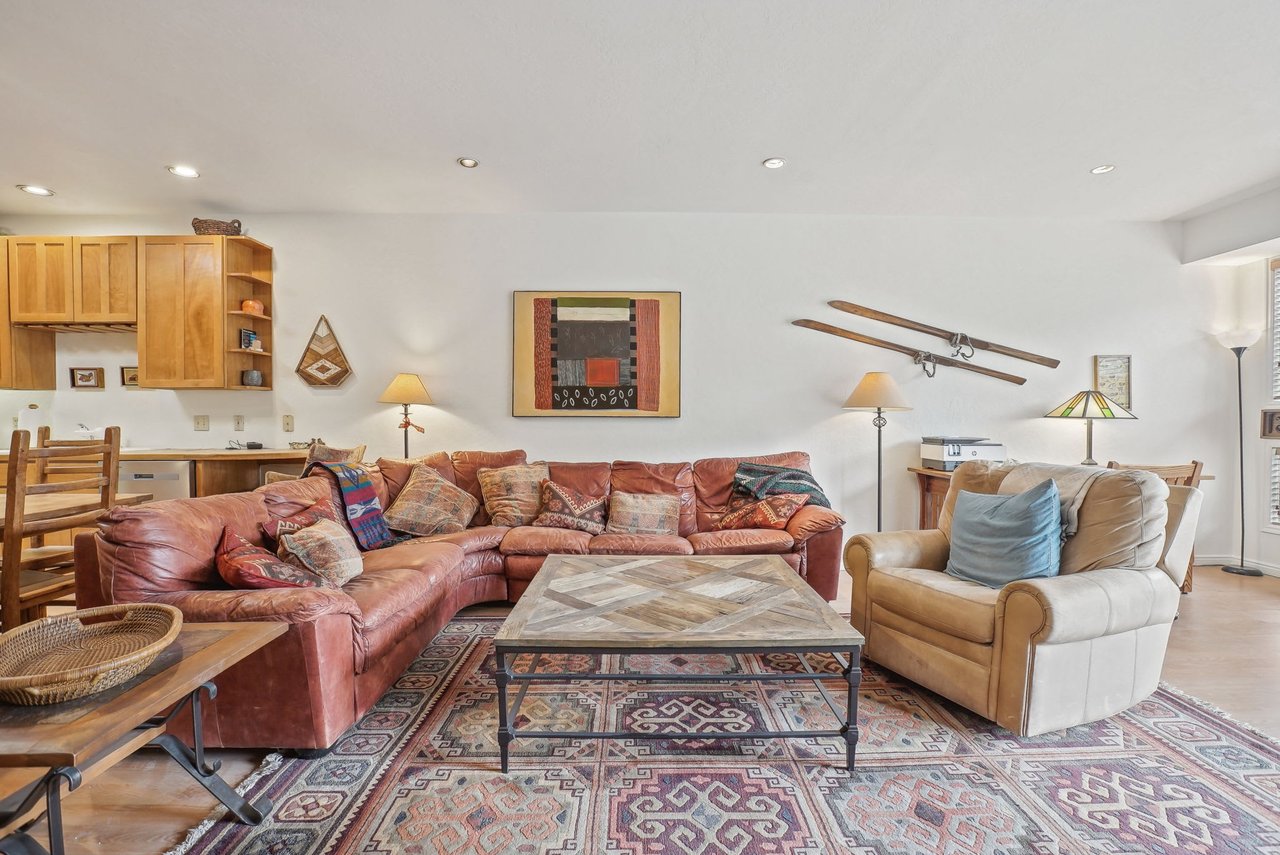 1403 Park Avenue #303