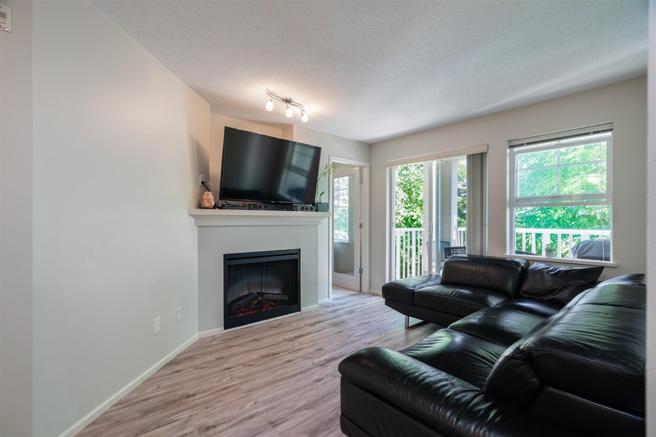 206-7330 Salisbury Ave