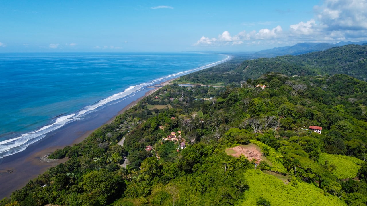 MANGO MANOR RIDGE PREMIER OCEAN VIEW PROPERTY IN DOMINICAL