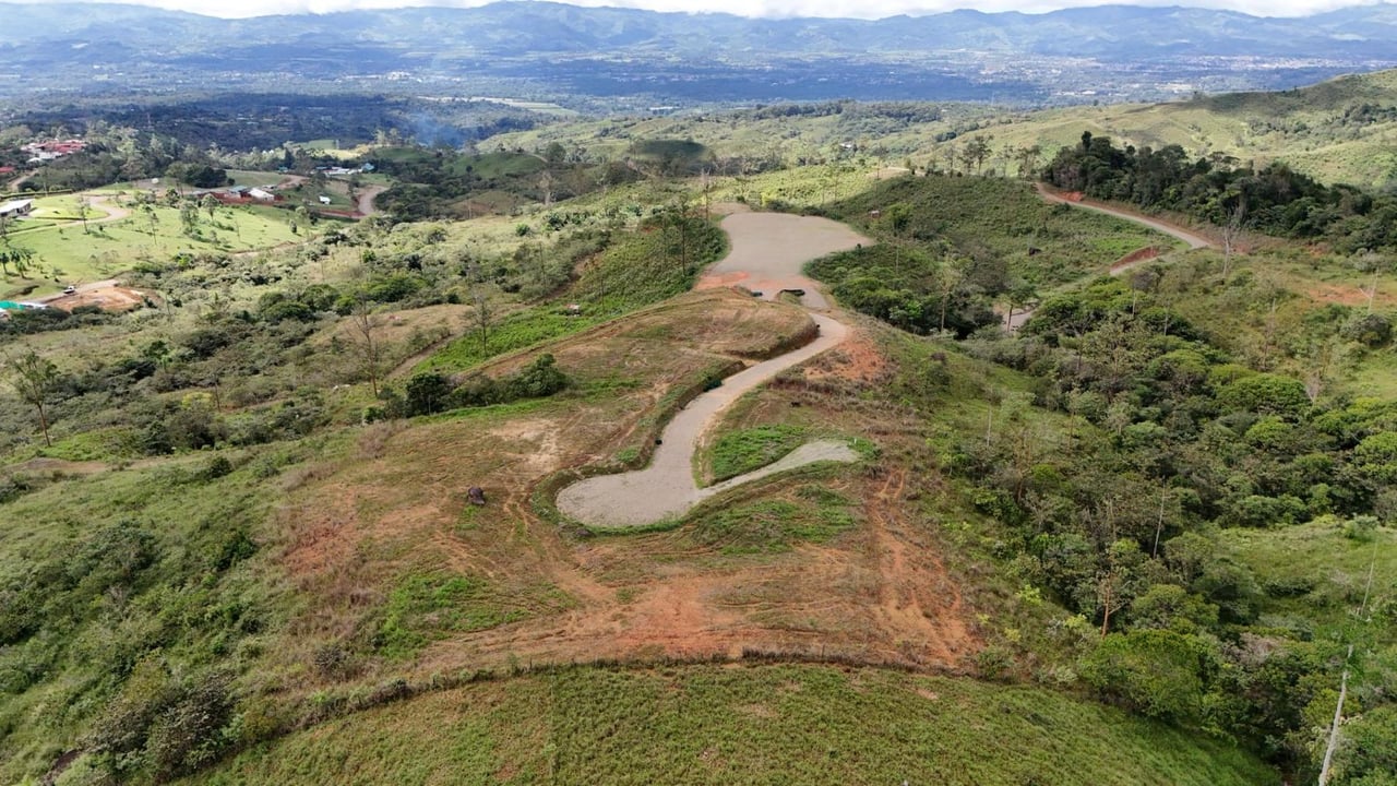 River and Waterfall Ranch, Perez Zeledon, San Jose