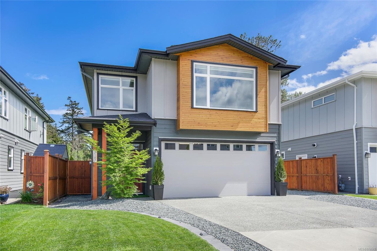 2187 Deerbrush Cres