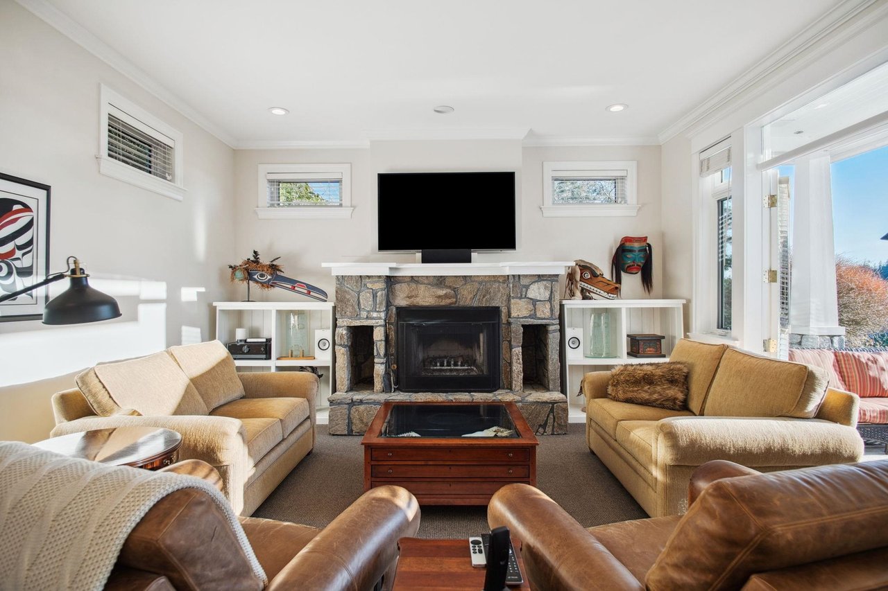 4668 Headland Drive, West Vancouver