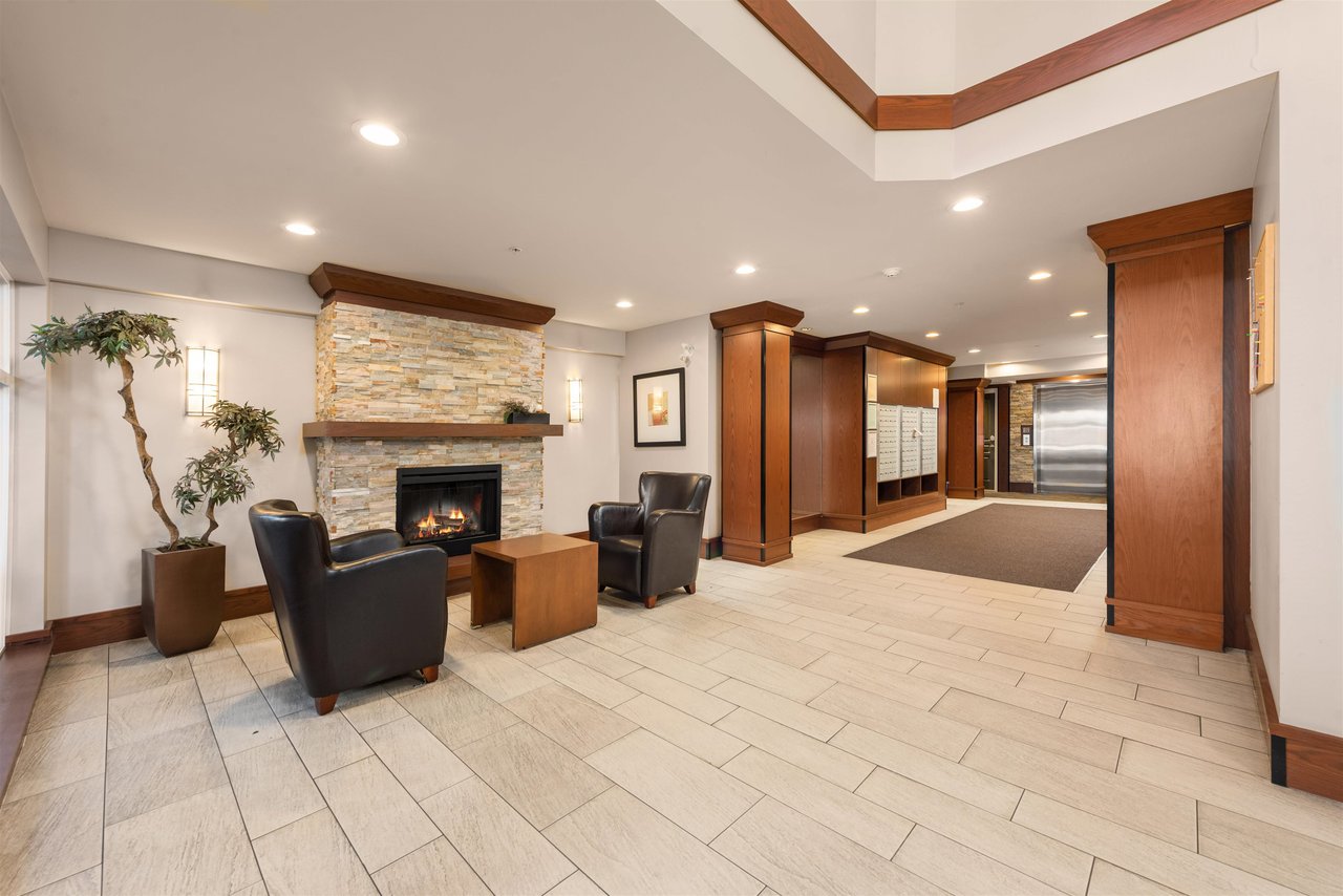 204-4788 Brentwood Dr