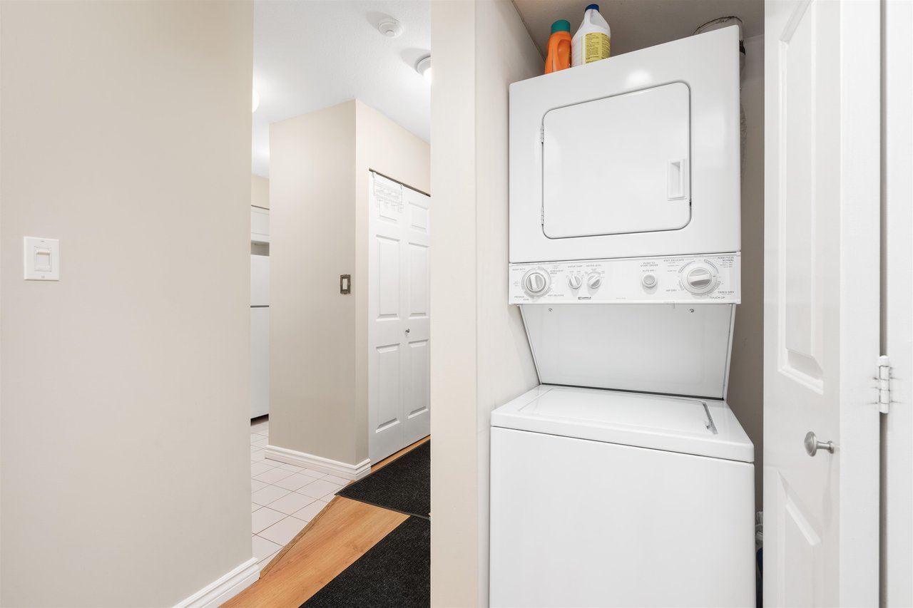 204-3199 Willow St