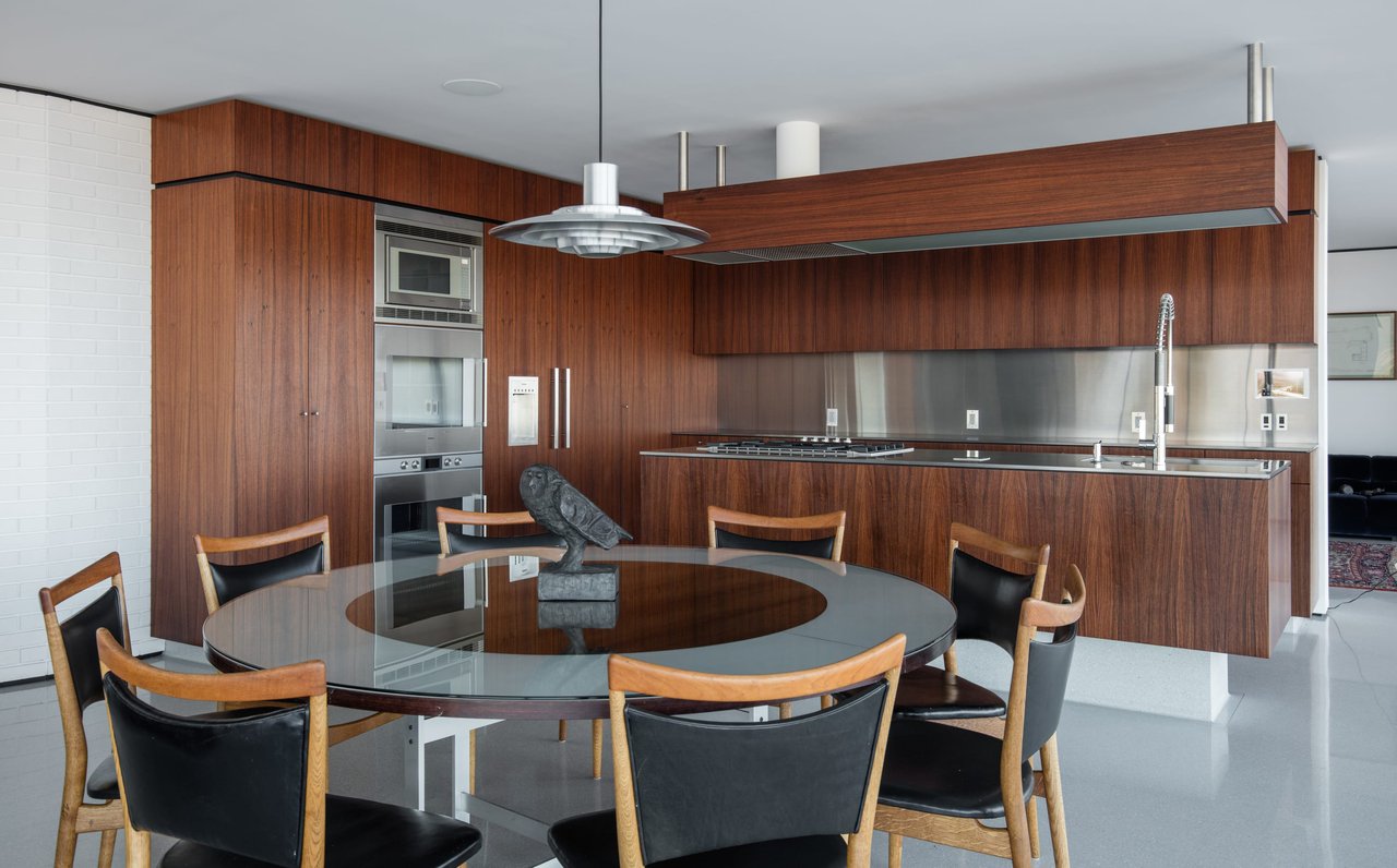 Contemporary Modern View Home