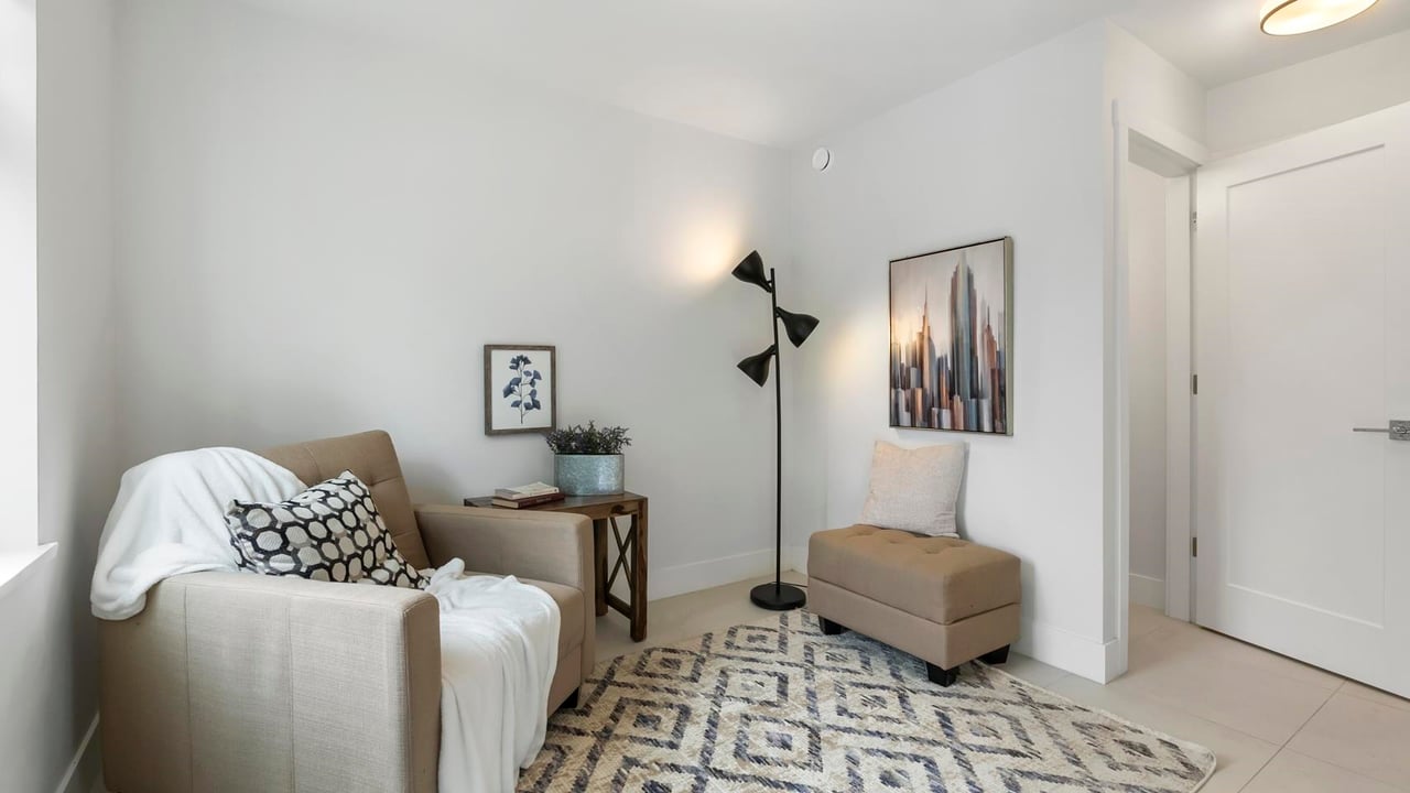 21-2070 Oak Meadows Dr