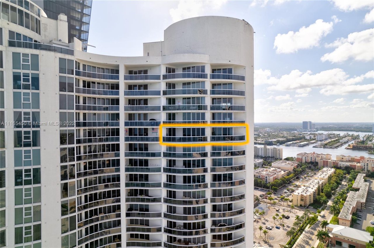 17201 Collins Ave #3708 Sunny Isles FL
