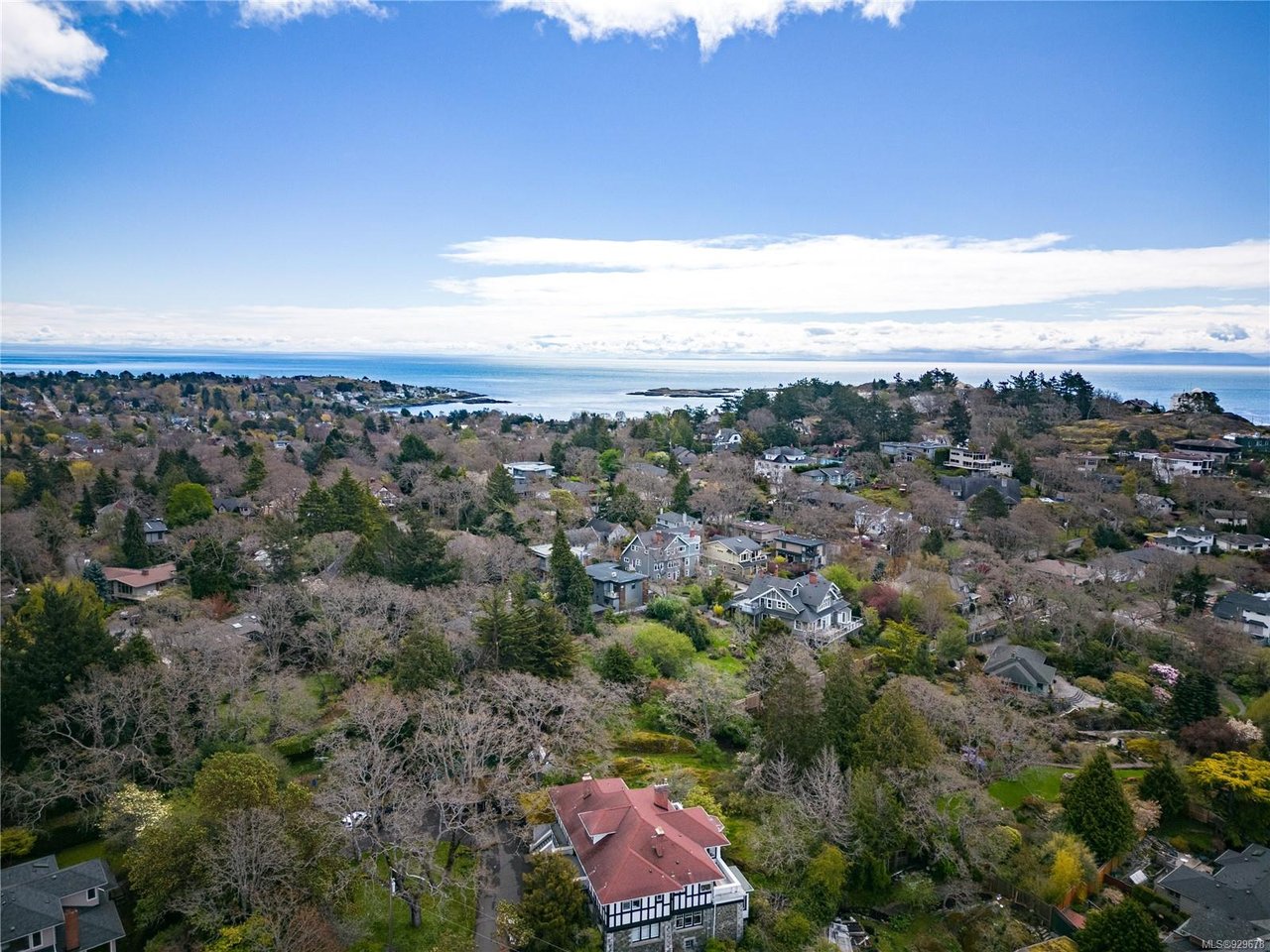 563 Foul Bay Rd