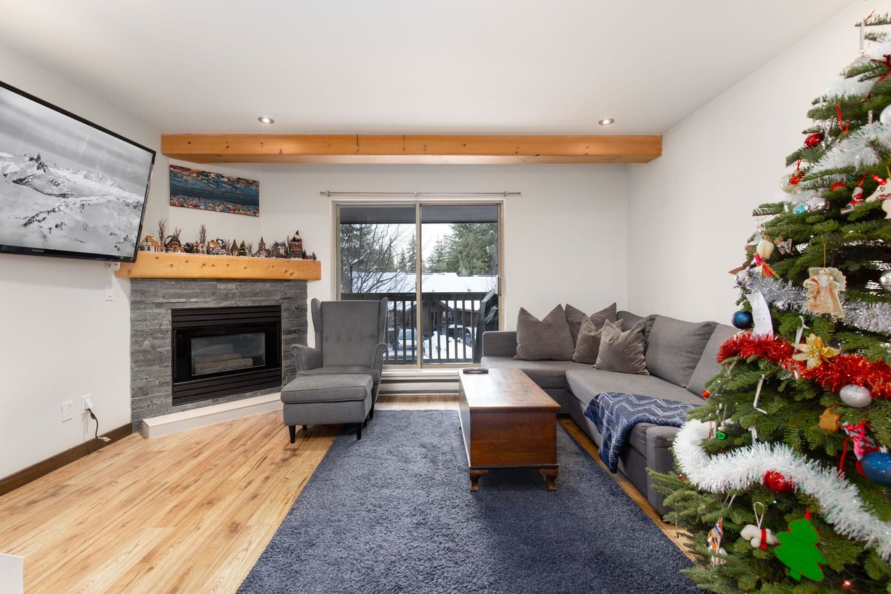 15C-3102 Panorama Ridge