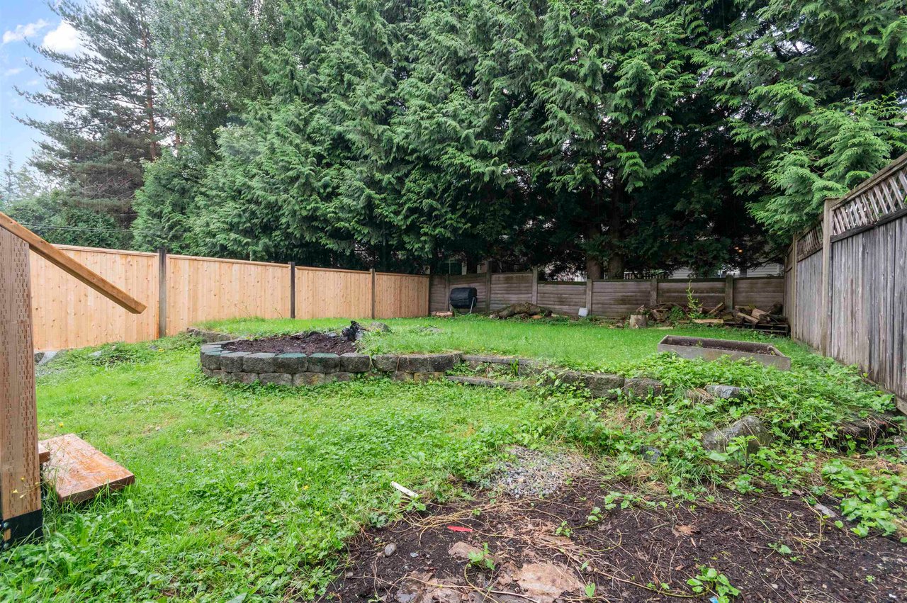 32378 Grebe Cres