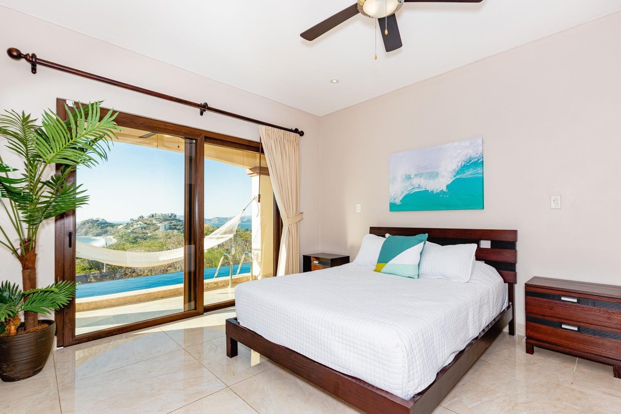 Luxury 6 BR Villa in Flamingo, Incredible Views | Starting At $1,350.00 Daily
