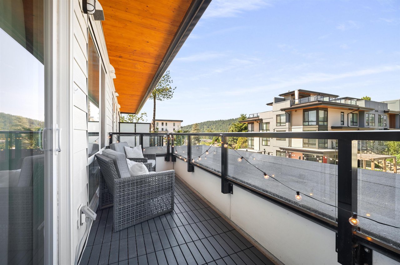 201-707 Como Lake Avenue, Coquitlam
